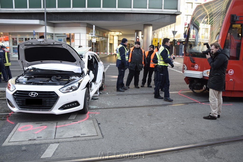 VU PKW Strab Koeln Mitte Pipinenstr Hohestr P112.JPG - Miklos Laubert